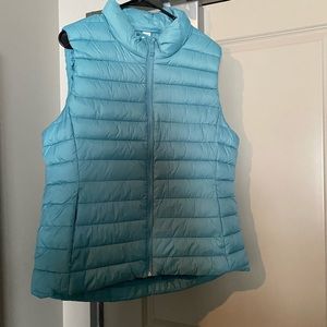 Women’s Old Navy Vest